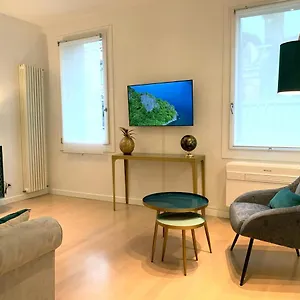 Live In The Heart Of Venice