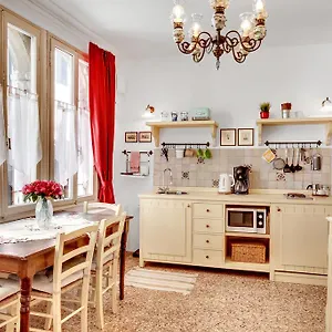 ca-badoer-frari.hotelslidodijesolo.com/